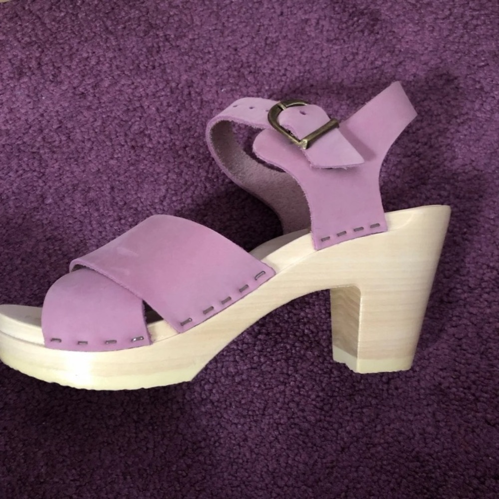 No 6 pink sandals brand new